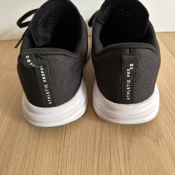 APL Techloom running shoe size 8 - Picture 4 of 4